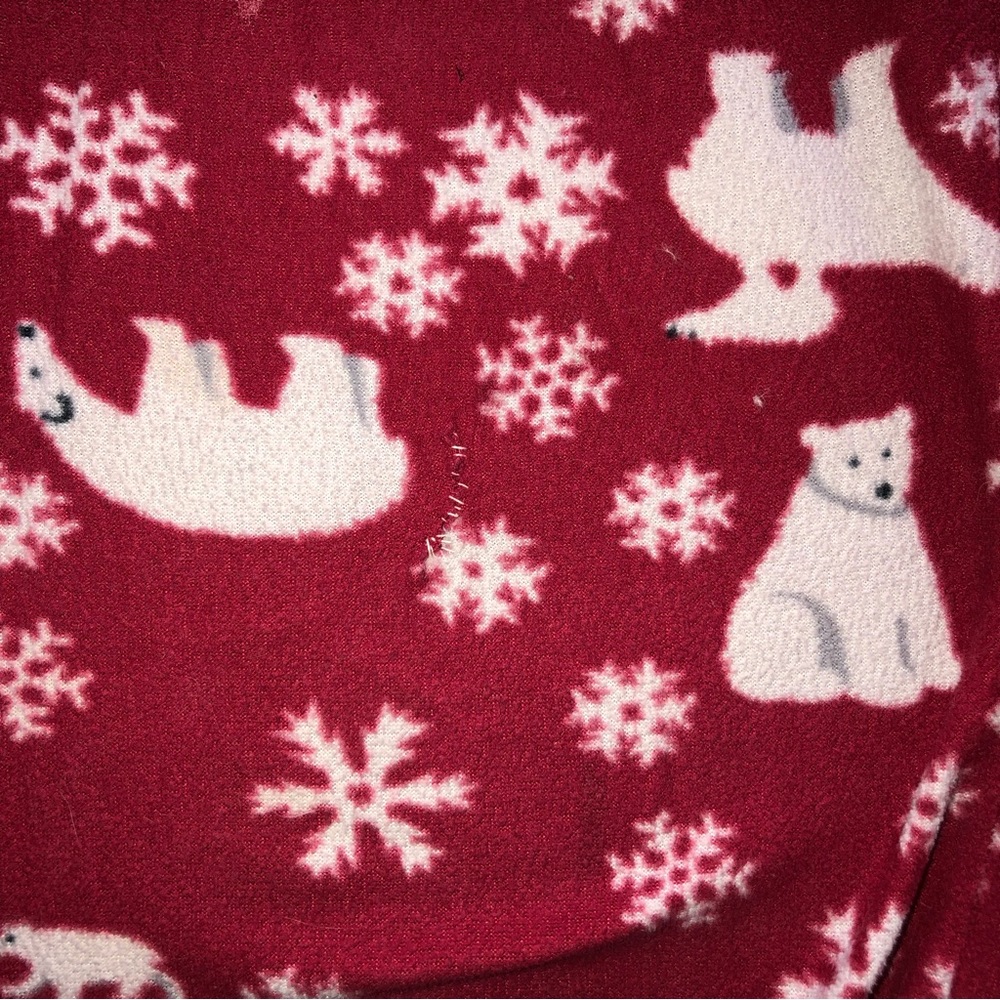 Oscar de La Renta red winter/ Christmas pajamas with polar bear print/sleepwear - Picture 9 of 10